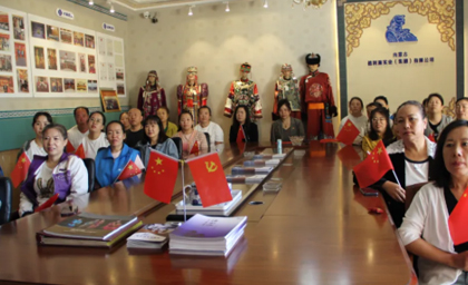 觀看閱兵盛典，凝聚奮進(jìn)力量——德利源公司組織全體職工集體觀看9.3閱兵禮